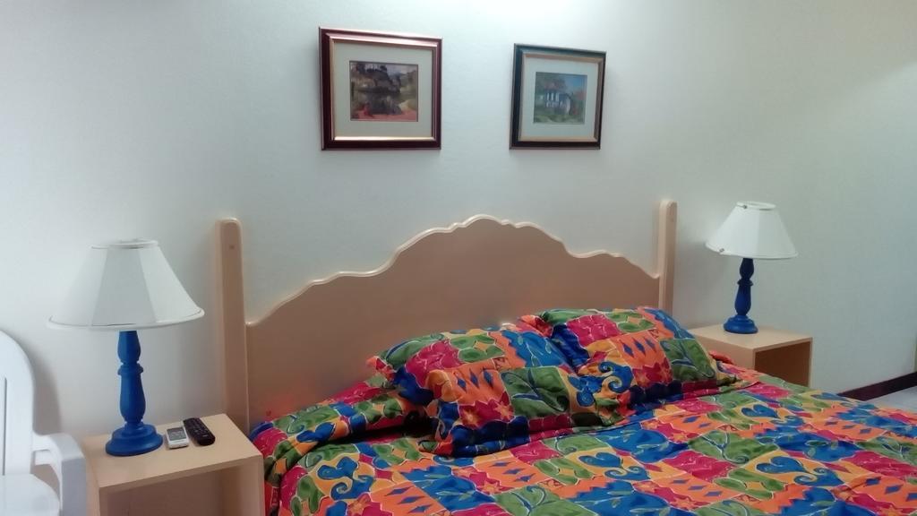 Chrisanns Beach Resort オーチョ・リオス 部屋 写真